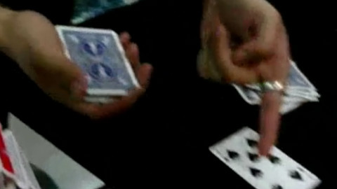 观众随意操控扑克牌,魔术师轻松找牌魔术教学,效果真的很赞!-完整